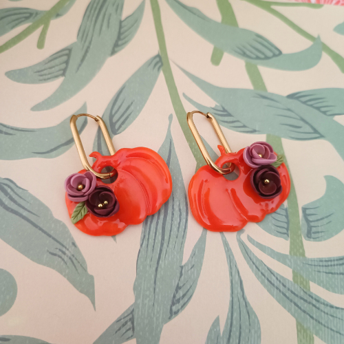sister box boucles d'oreilles pampilles charm interchangeable fleur coeur citrouille automne resine fimo argile polymère noir orange bordeaux or vert d'eau leopard bleu sable beige etoile creoles bijoux blossom 