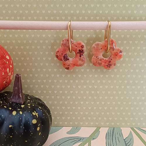 sister box boucles d'oreilles pampilles charm interchangeable fleur coeur citrouille automne resine fimo argile polymère noir orange bordeaux or vert d'eau leopard bleu sable beige etoile creoles bijoux blossom 