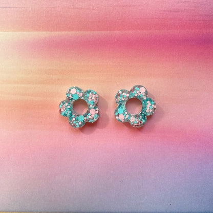 bijoux boucles d'oreilles créoles doré argenté or argent fleur résine paillettes tendance interchangeable bleu rose multicolore vert jaune noir blanc turquoise fuchsia pastel orange rouge 