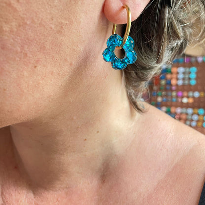 bijoux boucles d'oreilles créoles acier inoxydable ronde ovales rectangle doré argenté charm pampille fleur resine paillettes bleu brillant violet multicolore pastel vert jaune noir blanc nacré rose turquoise fuchsia orange sirène rouge néon 