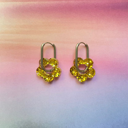 bijoux boucles d'oreilles créoles acier inoxydable ronde ovales rectangle doré argenté charm pampille fleur resine paillettes bleu brillant violet multicolore pastel vert jaune noir blanc nacré rose turquoise fuchsia orange sirène rouge néon BLOSSOM