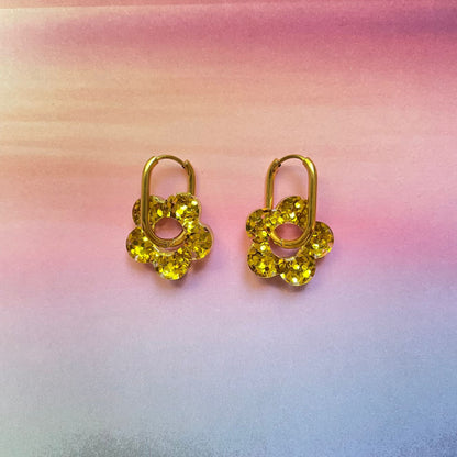 bijoux boucles d'oreilles créoles acier inoxydable ronde ovales rectangle doré argenté charm pampille fleur resine paillettes bleu brillant violet multicolore pastel vert jaune noir blanc nacré rose turquoise fuchsia orange sirène rouge néon BLOSSOM