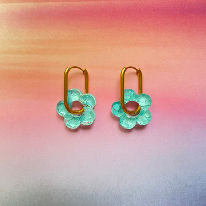 bijoux boucles d'oreilles créoles acier inoxydable ronde ovales rectangle doré argenté charm pampille fleur resine paillettes bleu brillant violet multicolore pastel vert jaune noir blanc nacré rose turquoise fuchsia orange sirène rouge néon 