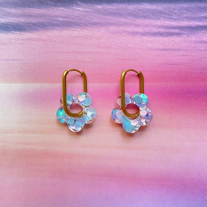 bijoux boucles d'oreilles créoles acier inoxydable ronde ovales rectangle doré argenté charm pampille fleur resine paillettes bleu brillant violet multicolore pastel vert jaune noir blanc nacré rose turquoise fuchsia orange sirène rouge néon BLOSSOM