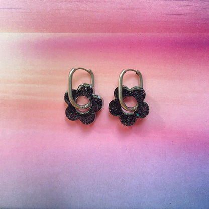 bijoux boucles d'oreilles créoles acier inoxydable ronde ovales rectangle doré argenté charm pampille fleur resine paillettes bleu brillant violet multicolore pastel vert jaune noir blanc nacré rose turquoise fuchsia orange sirène rouge néon BLOSSOM