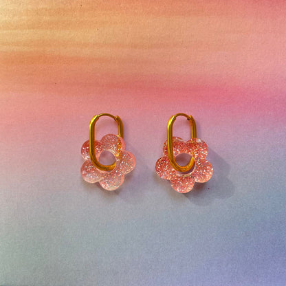 bijoux boucles d'oreilles créoles acier inoxydable ronde ovales rectangle doré argenté charm pampille fleur resine paillettes bleu brillant violet multicolore pastel vert jaune noir blanc nacré rose turquoise fuchsia orange sirène rouge néon BLOSSOM