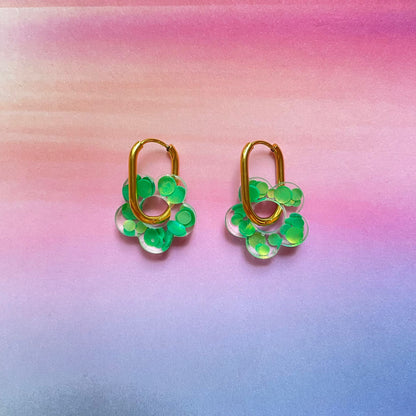 bijoux boucles d'oreilles créoles acier inoxydable ronde ovales rectangle doré argenté charm pampille fleur resine paillettes bleu brillant violet multicolore pastel vert jaune noir blanc nacré rose turquoise fuchsia orange sirène rouge néon 