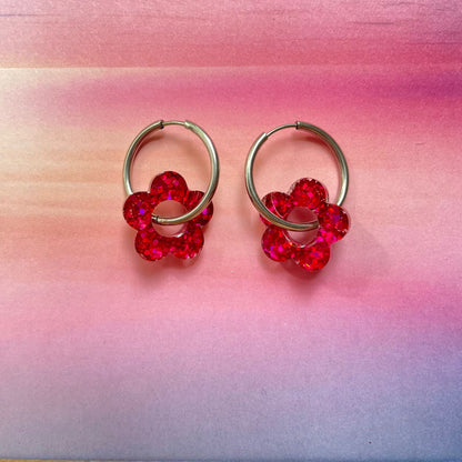 bijoux boucles d'oreilles créoles acier inoxydable ronde ovales rectangle doré argenté charm pampille fleur resine paillettes bleu brillant violet multicolore pastel vert jaune noir blanc nacré rose turquoise fuchsia orange sirène rouge néon BLOSSOM