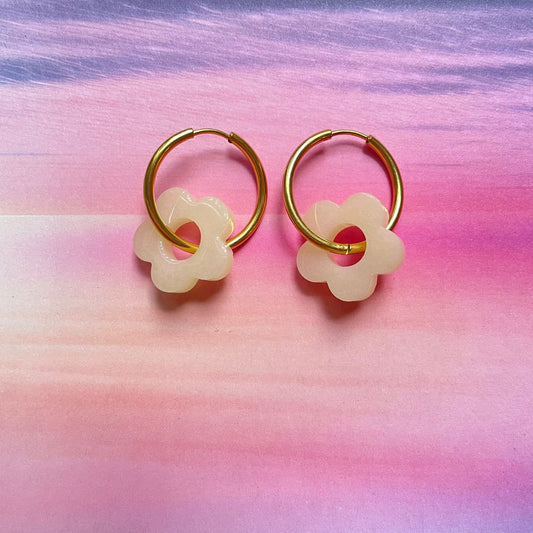 bijoux boucles d'oreilles créoles acier inoxydable ronde ovales rectangle doré argenté charm pampille fleur resine paillettes bleu brillant violet multicolore pastel vert jaune noir blanc nacré rose turquoise fuchsia orange sirène rouge néon BLOSSOM