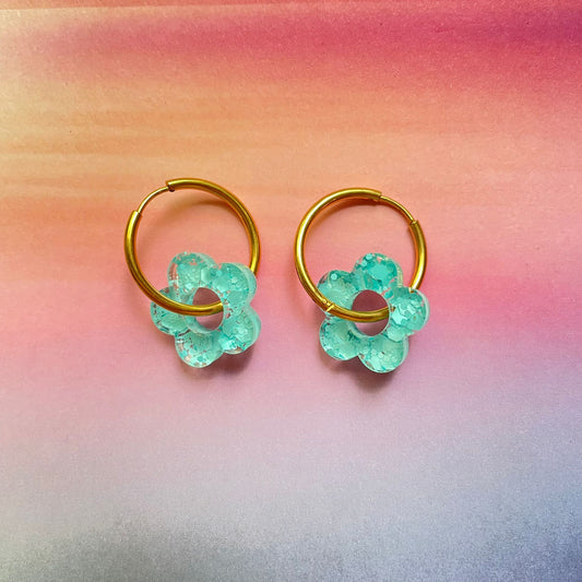 bijoux boucles d'oreilles créoles acier inoxydable ronde ovales rectangle doré argenté charm pampille fleur resine paillettes bleu brillant violet multicolore pastel vert jaune noir blanc nacré rose turquoise fuchsia orange sirène rouge néon 