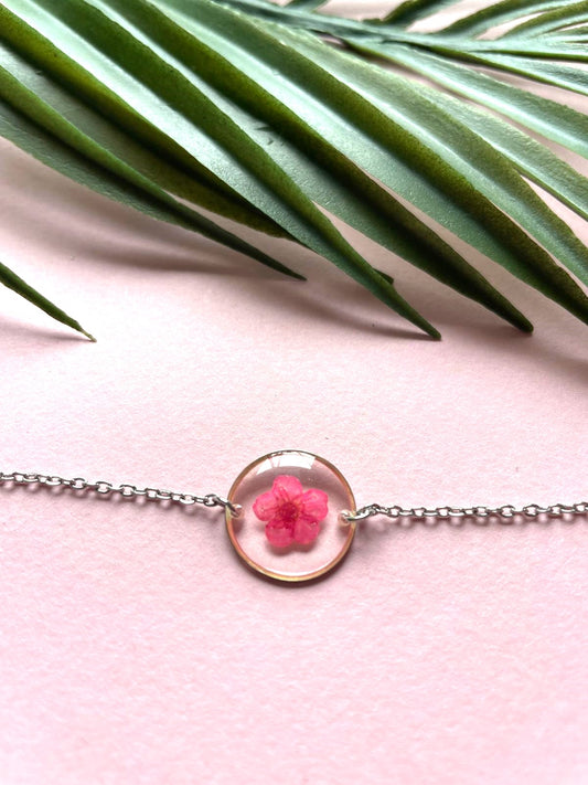 bracelet fin chaine acier inoxydable médaillon fleur sechee rose resine spiree rose, bleu, turquoise, or,  argent, orange, rouge, violet, noir, blanc