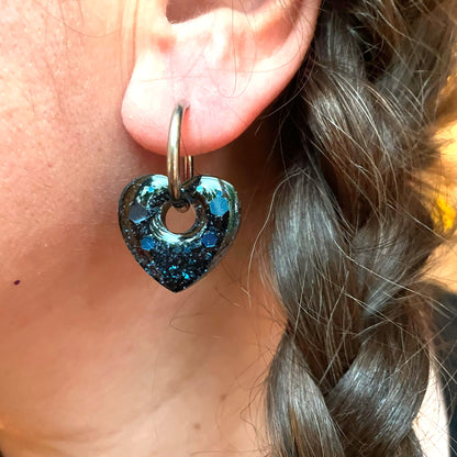 bijoux boucles doreilles creole charm pampille paillettes resine acier inoxydable blossom creatrice francaise coeur bleu