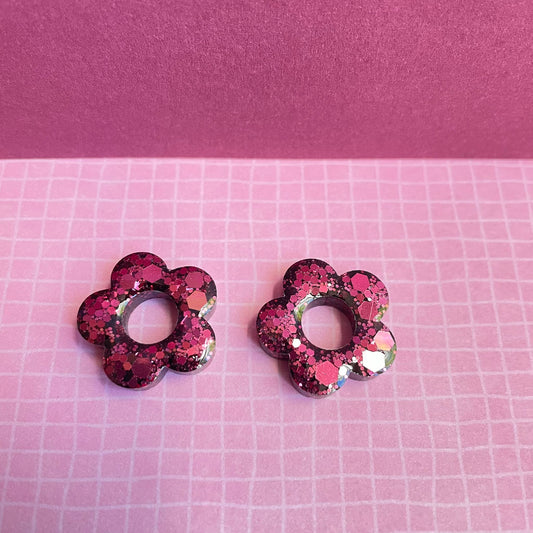 bijoux boucles doreilles creoles charm pampille paillettes resine blossom fait main creatrice francaise artisanal fleur rouge rubis rose