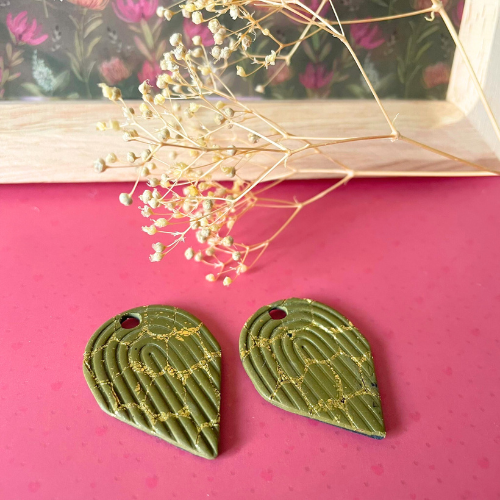 bijoux boucles d'oreilles créoles pampilles fleur noir kaki art deco doré or argile polymère fimo résine UV blossom sister box