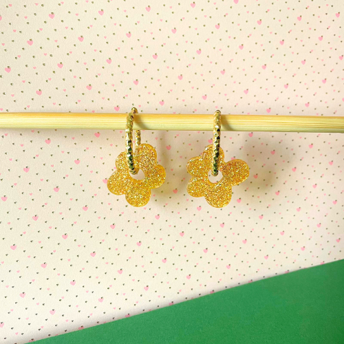 bijoux boucles d'oreilles créoles pampilles charm fleur feuille donut bronze paillettes terrazo beige vieux rose or doré argile polymère fimo résine UV blossom sister box